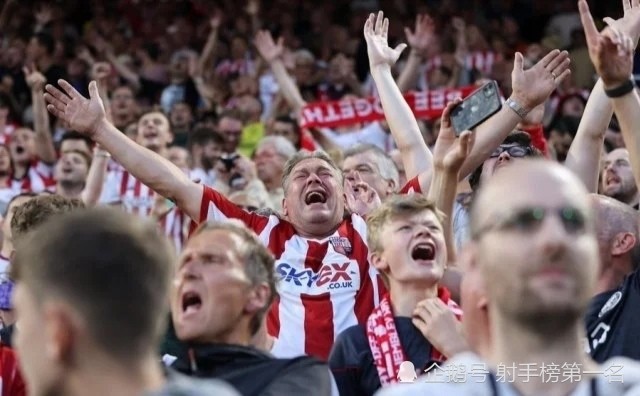  狼队青春风暴席卷布伦特福德收获赛季首胜  